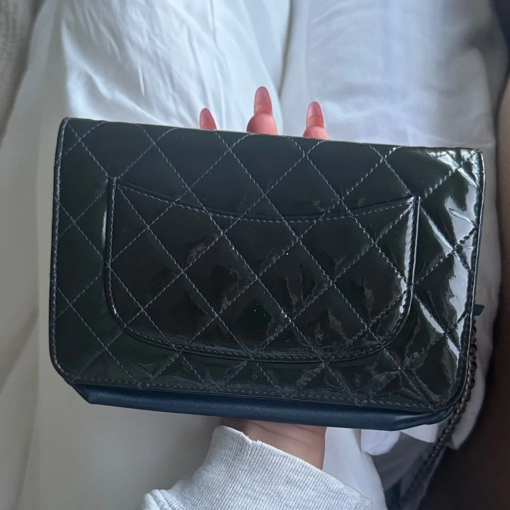 Chanel Blue Patent Leather Crossbody Bag - Picture 6 of 8